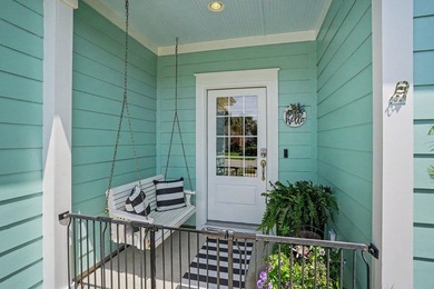 This stunning well kept and cared for home in The Retreat at - photo 3