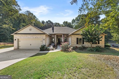 Lake Home For Sale in Jefferson, Georgia