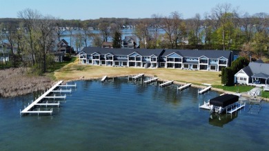 Crooked Lake - Steuben County Condo For Sale in Angola Indiana