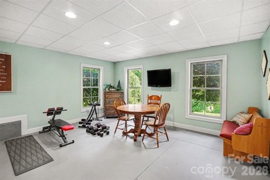 Fabulous SMART CONSTRUCTION home has it all--privacy, desirable - photo 34