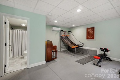Fabulous SMART CONSTRUCTION home has it all--privacy, desirable - photo 37