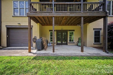 Fabulous SMART CONSTRUCTION home has it all--privacy, desirable - photo 40