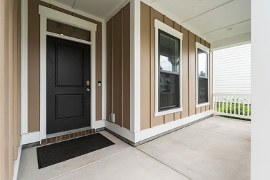 Better than new, this 3-bedroom, 2-bath home with a flexible - photo 7