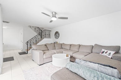 Beautiful 2-bedroom, 2 full and 1 half-bath home in a tranquil - photo 9