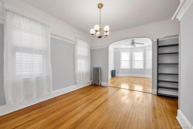 Exceptional opportunity in the sought-after Westchester Square - photo 4