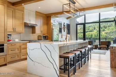 Riverfront Lodge #400 is a rare top-floor 3-bedroom residence - photo 1