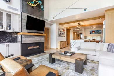 Riverfront Lodge #400 is a rare top-floor 3-bedroom residence - photo 7