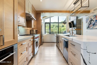 Riverfront Lodge #400 is a rare top-floor 3-bedroom residence - photo 10