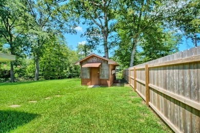 Affordable waterfront living on Toledo Bend! This charming - photo 7