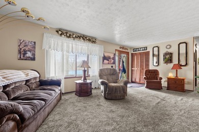 Harper Creek Ranch with private lake access featuring 3 bedrooms - photo 6