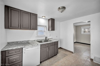 Welcome home to this beautifully updated and move-in ready - photo 14