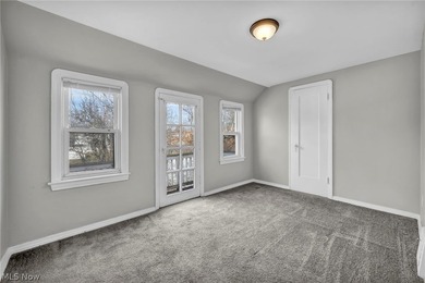 Welcome home to this beautifully updated and move-in ready - photo 21