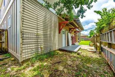 FLOOD ZONE X ( NO FLOOD INSURANCE REQUIRED) THIS PROPERTY