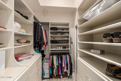 PRICED WAY BELOW APPRAISED VALUE: SELLER IS HIGHLY MOTIVATED AND - photo 39