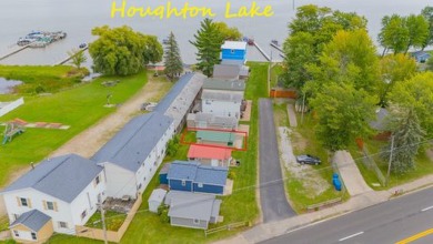 Lake Condo For Sale in Houghton Lake, Michigan