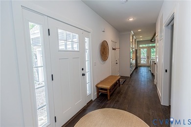 This gorgeous 3 bedroom (+guest suite/flex space) waterfront - photo 7