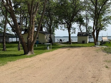 Turn-key cabin on Enemy Swim Lake! Freshly renovated, fully - photo 23