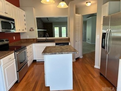 Wide open spaces are in and around this lovely 2-bedroom 2-bath - photo 9