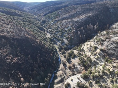 Nestled along the pristine White River just 11 miles west of - photo 34