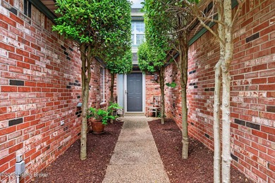 Welcome to 7017 Ridge Run Circle, a condominium in Prospect - photo 6