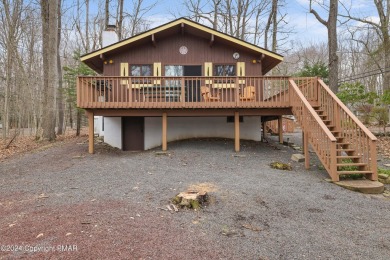 Locust Lake Home For Sale in Pocono Lake Pennsylvania