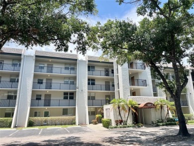 Lake Condo For Sale in Davie, Florida