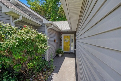 Welcome to your dream home in the highly sought-after golf - photo 5
