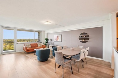 Lake Condo For Sale in Dallas, Texas