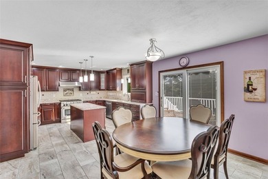 This gorgeous 4-bedroom, 2.5 bath home is the kind of place that - photo 11