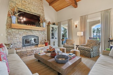 Exclusive waterfront property on Lake Sam Rayburn. Beautiful - photo 7