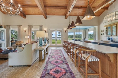 Exclusive waterfront property on Lake Sam Rayburn. Beautiful - photo 8
