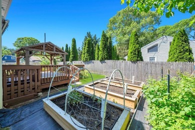 Welcome to 14 Cherry Rd. Must see this beautiful and lovingly - photo 30