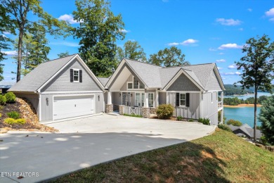 Lake Home For Sale in Lafollette, Tennessee