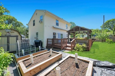Welcome to 14 Cherry Rd. Must see this beautiful and lovingly - photo 31