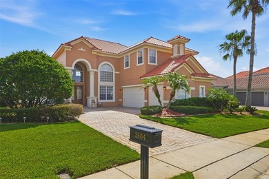 Experience LUXURY living in this stunning custom-built ABD - photo 3