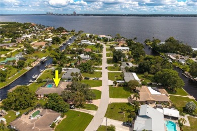 Caloosahatchee River Home For Sale in North Fort Myers Florida