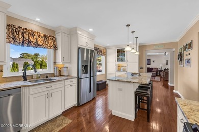 Five-Bedroom Colonial in Sought-After Twin Oaks. This charming - photo 10