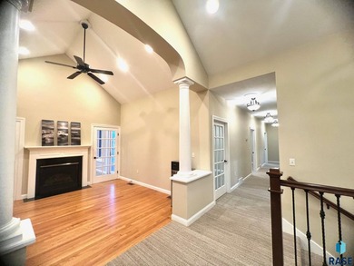 Prime executive office opportunity overlooking the 18th green in - photo 18