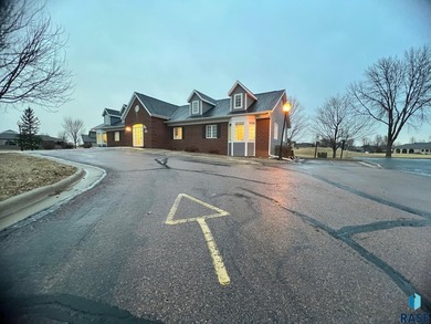 Prime executive office opportunity overlooking the 18th green in - photo 20