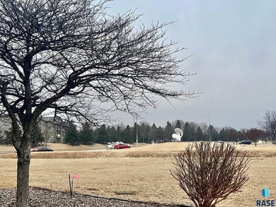 Prime executive office opportunity overlooking the 18th green in - photo 21