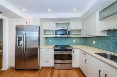 NEW PRICE!!Come see this immaculate condo in the premium - photo 7