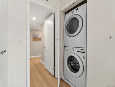 Ground-level 3-bedroom 2-bath in pristine condition. Totally - photo 10