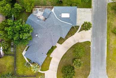 Set within the established golf course community of Shadowmoss - photo 4