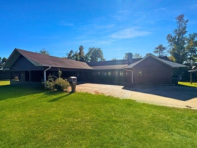Lake Home For Sale in Bainbridge, Georgia