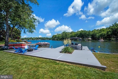 Welcome to 110 Lee Circle, a custom-built, elegant, waterfront - photo 3