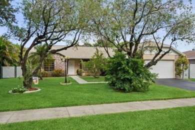 Lake Home Sale Pending in Davie, Florida