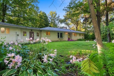 Lake Home Sale Pending in DE Pere, Wisconsin