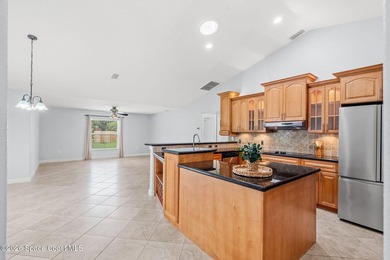 Beautifully maintained 3-bedroom, 2-bath pool home located in - photo 21