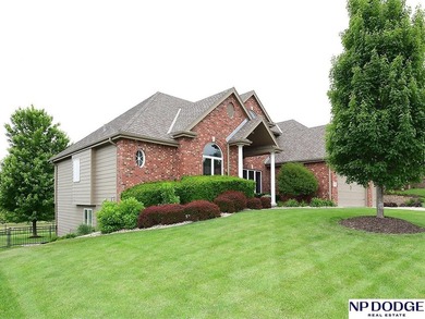 *Open House Sunday 19th 1PM-3PM*Stunning executive brick-front 1 - photo 3