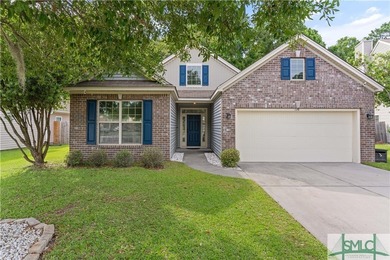 Welcome home to this charming residence in a friendly community! - photo 1